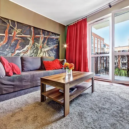 Apartament Wojskowa *