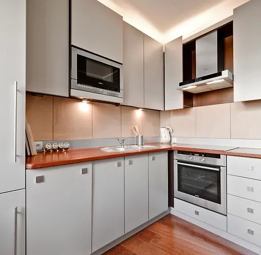 Apartament Wojskowa *